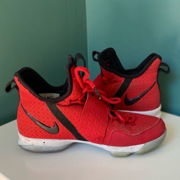 NIKE Lebron XIV GS 859468 600 University Red/ Black - White Youth 6 Womens 7.5 - Picture 11 of 16